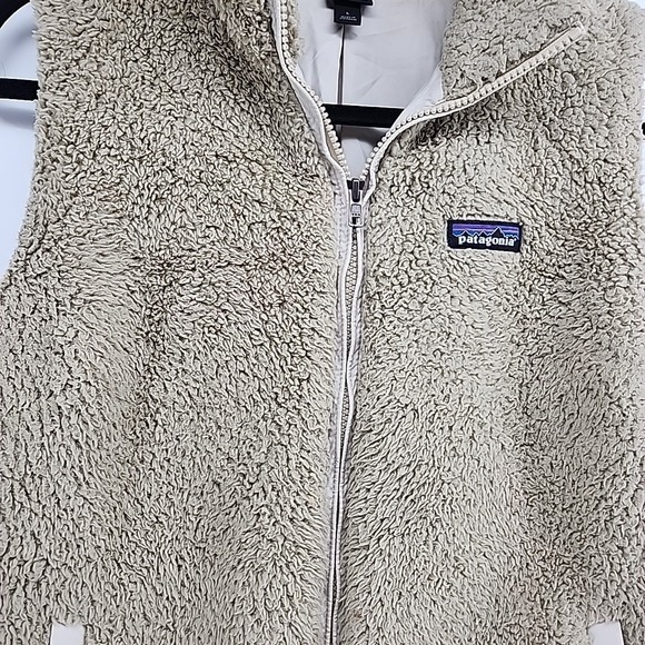 Patagonia Vest Womens Large Tan Fleece Full Zip Sherpa Outdoor Hiking Hike - Picture 3 of 5